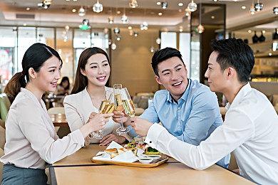 对战格斗《机动战队Iron Saga VS》将登陆Steam